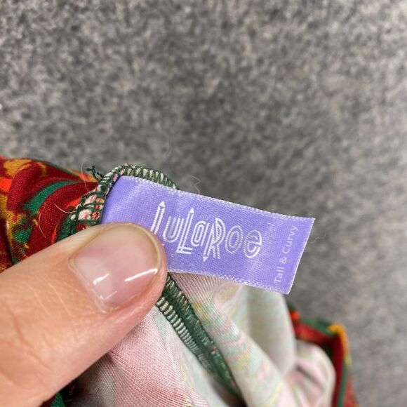 LulaRoe Leggings Women M Medium Red Striped Christmas Print Tall & Curvy Pull On - Picture 8 of 10